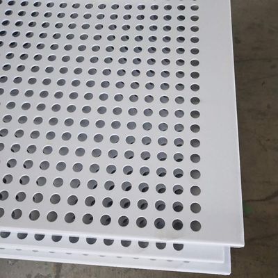 ASTM SS317 صفيحة مثقبة من الفولاذ المقاوم للصدأ 5 مم بفتحة دائرية مثقوبة