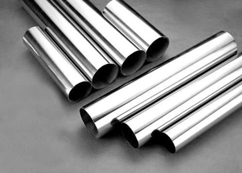 GB / T12770 2002 SS أنابيب الصلب الملحومة 0Cr13 1Cr17 0.8MM 1MM للهيكل الميكانيكي