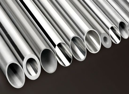 304H مقاومة للحرارة أنبوب فولاذي ASTM أنبوب فولاذي غير ملحوم مصقول سطح لامع